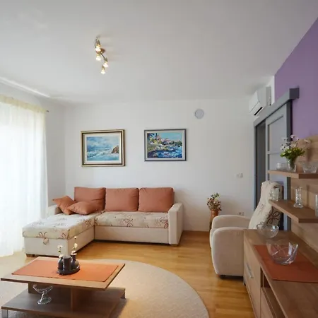 Apartment Emma *