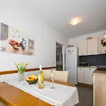 Apartament Emma